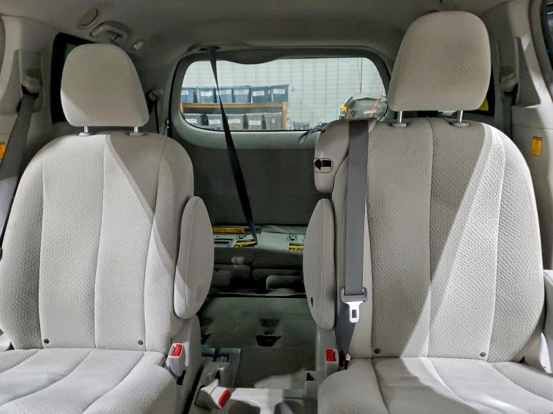 2012 TOYOTA SIENNA LE #3304571466