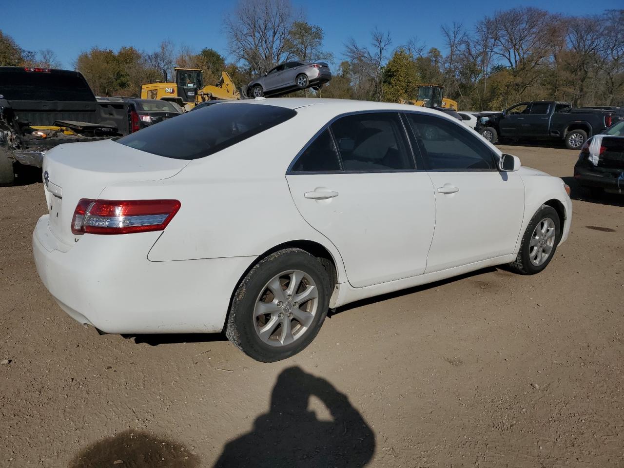 TOYOTA CAMRY BASE