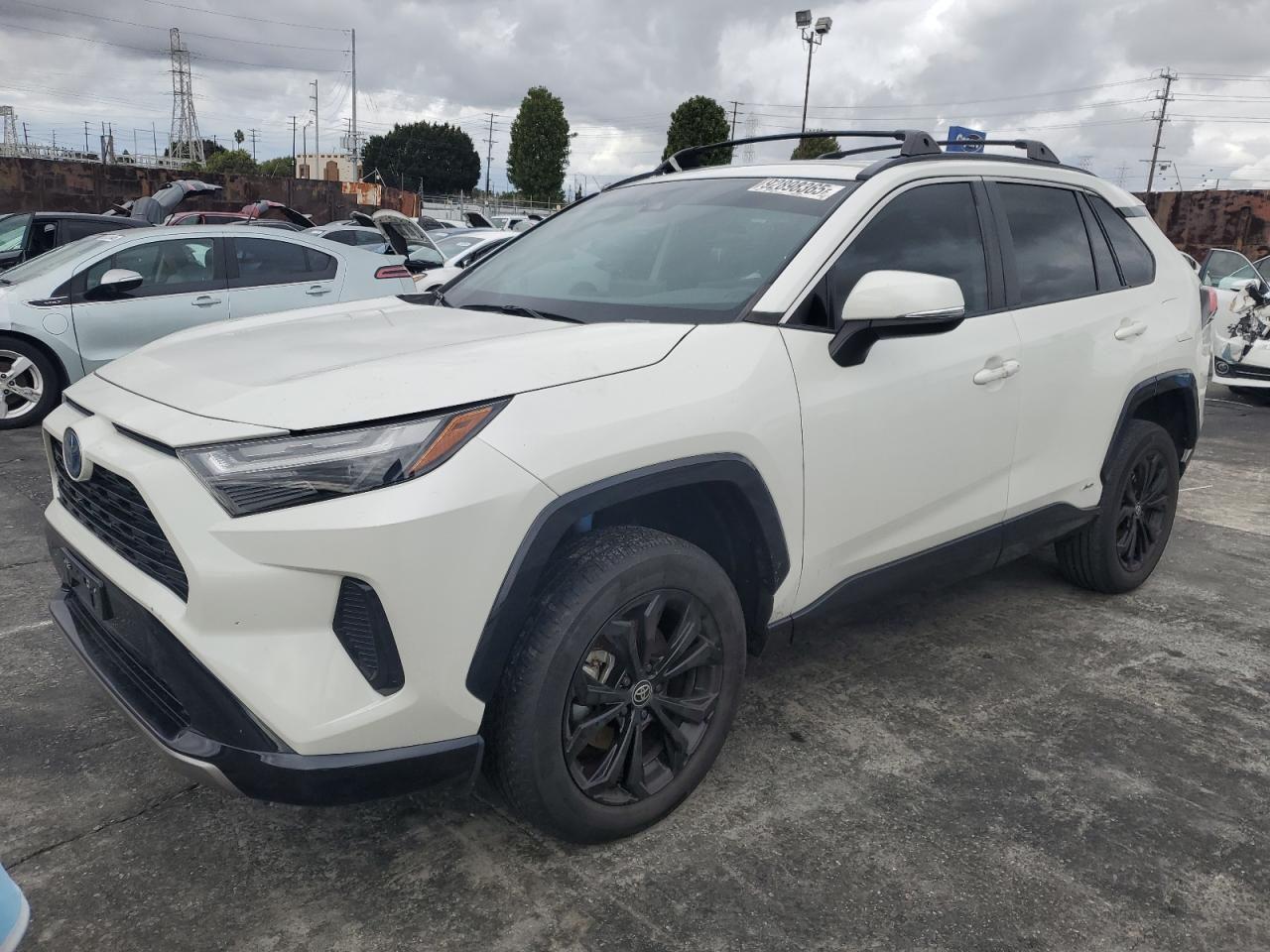 TOYOTA RAV4 SE