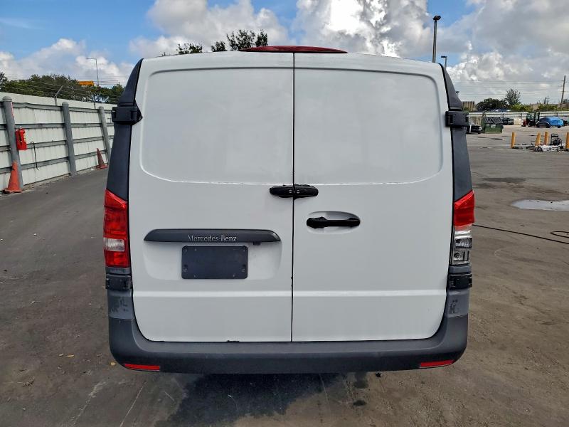 2022 MERCEDES-BENZ METRIS #3301658625