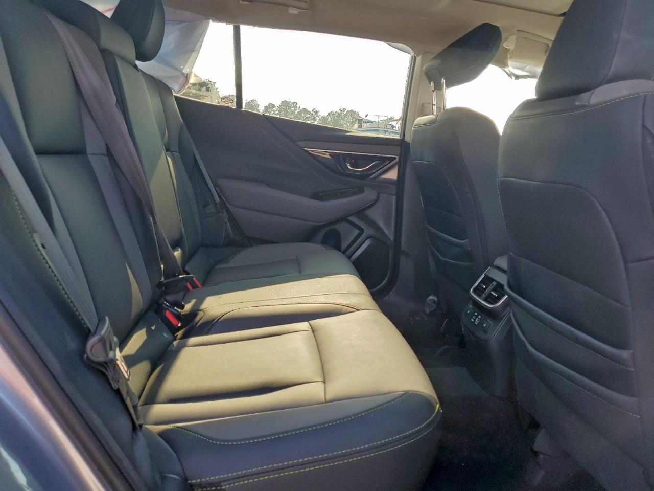 SUBARU OUTBACK ONYX EDITION XT