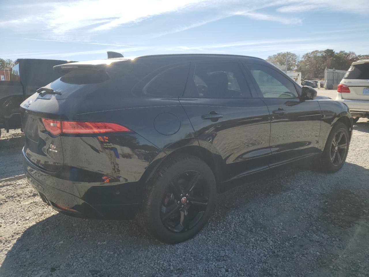 JAGUAR F-PACE S