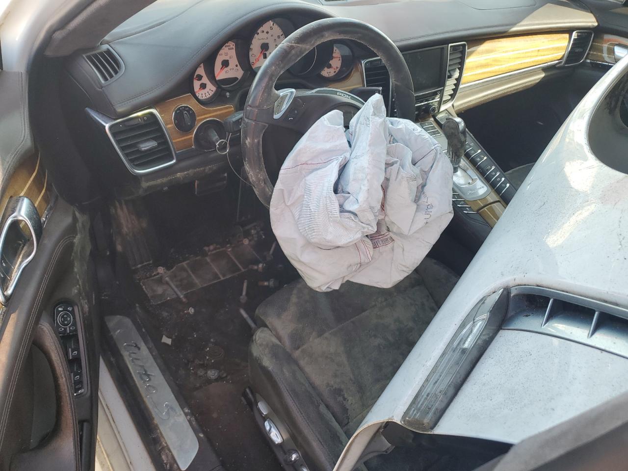 PORSCHE PANAMERA TURBO