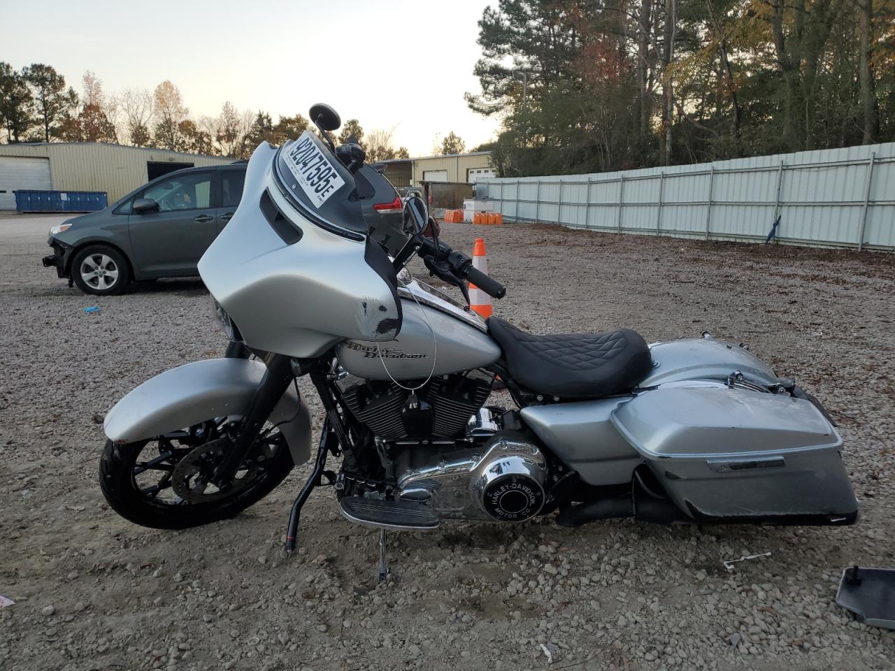 Lot #3291297449 2014 HARLEY-DAVIDSON FLHX STREE