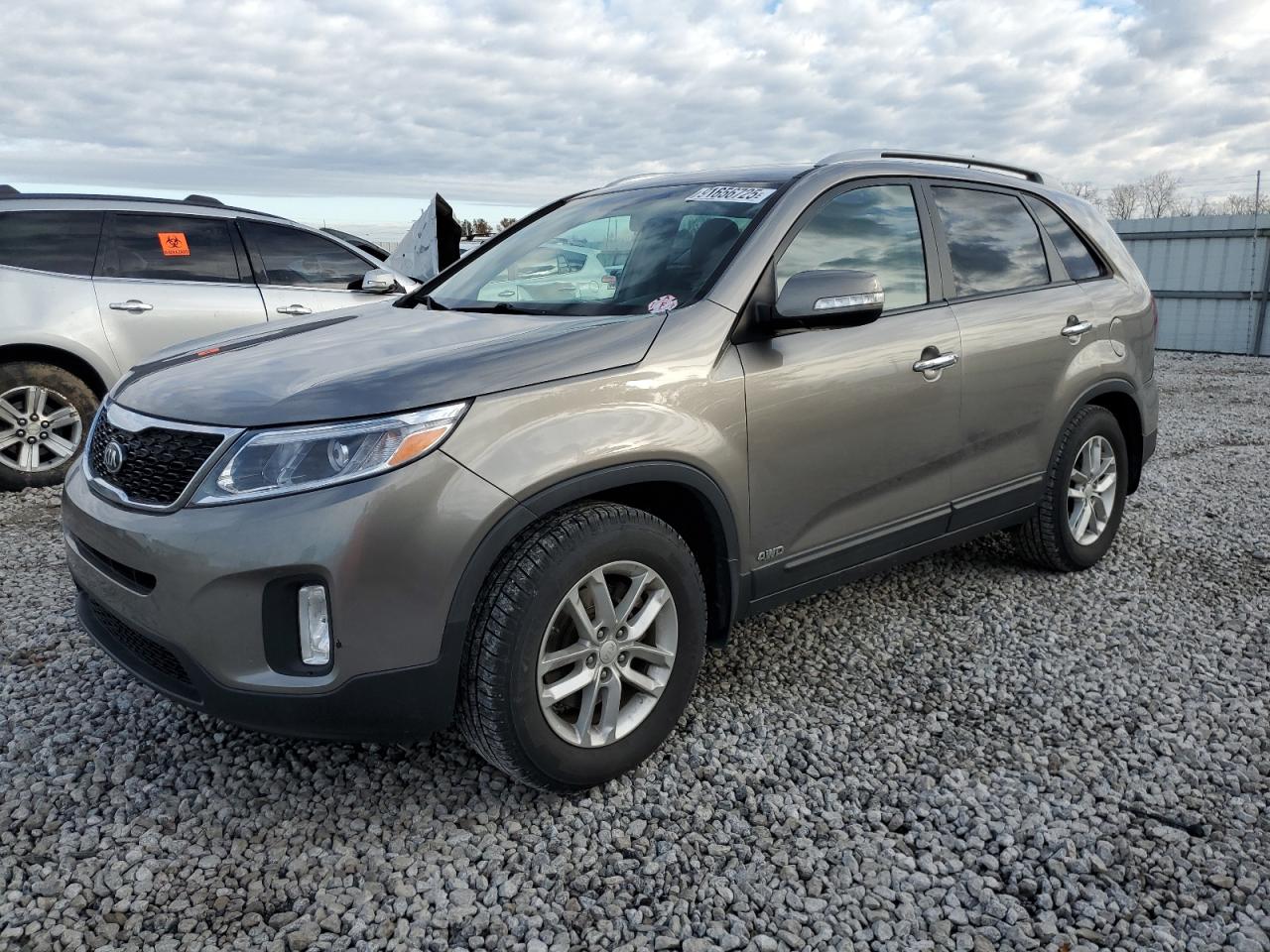 KIA SORENTO LX