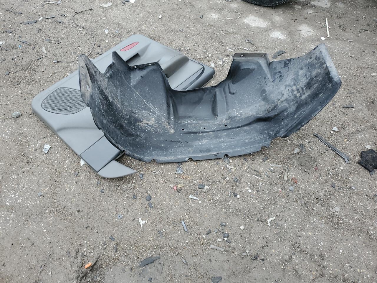 Lot #3311478243 2004 GMC ENVOY XL