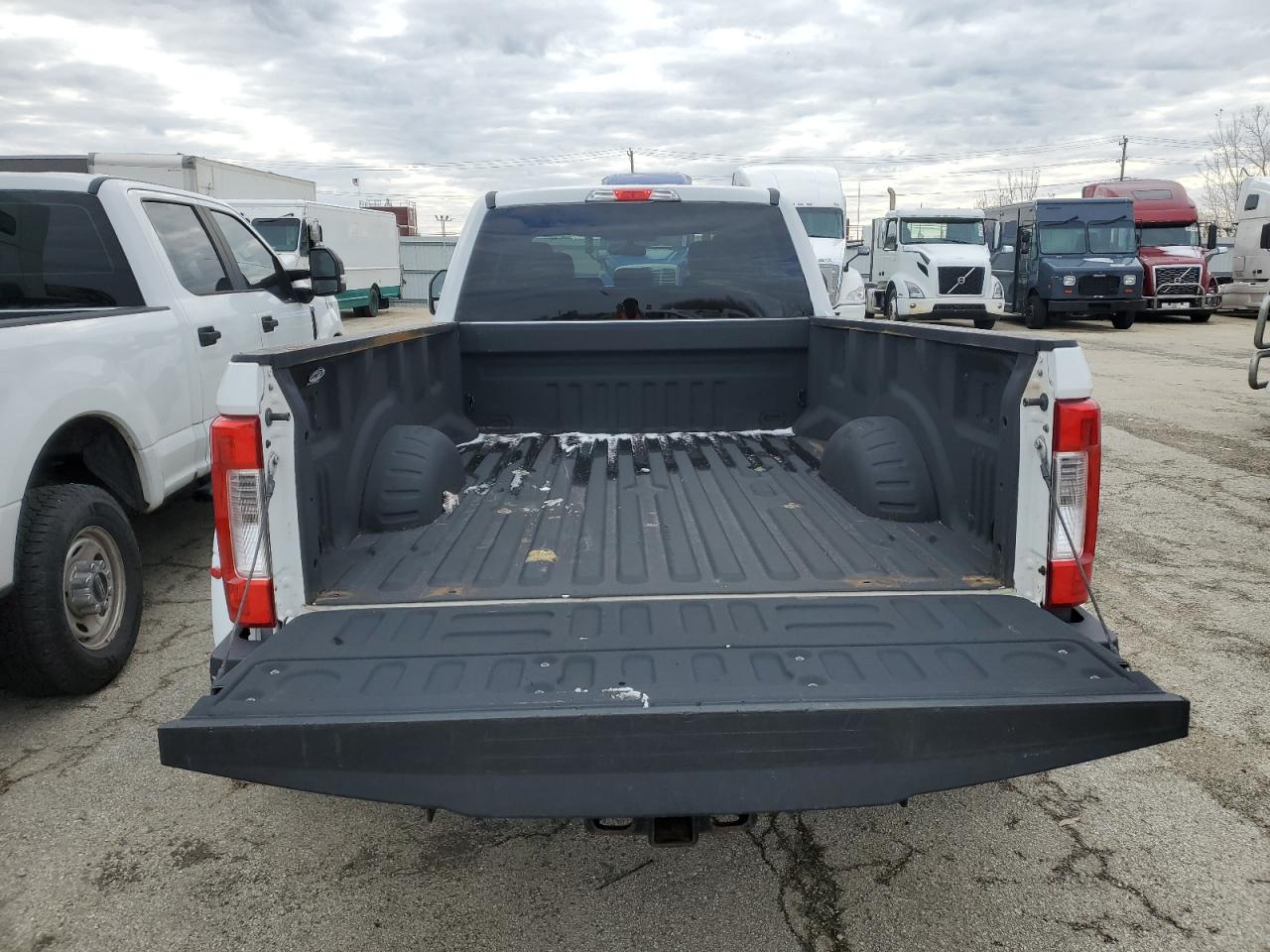 Lot #3310327955 2019 FORD F350 SUPER