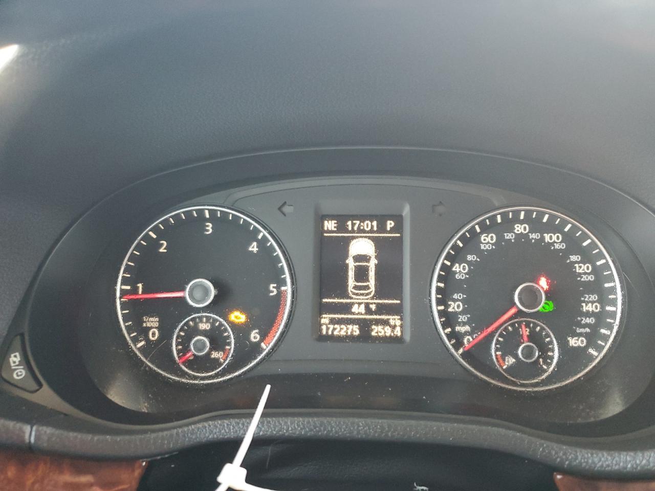 VOLKSWAGEN PASSAT SEL