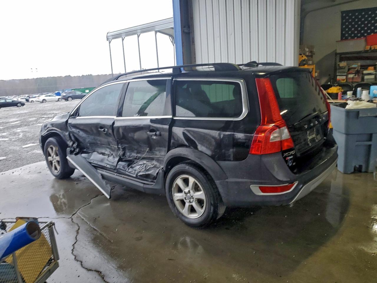 VOLVO XC70 3.2