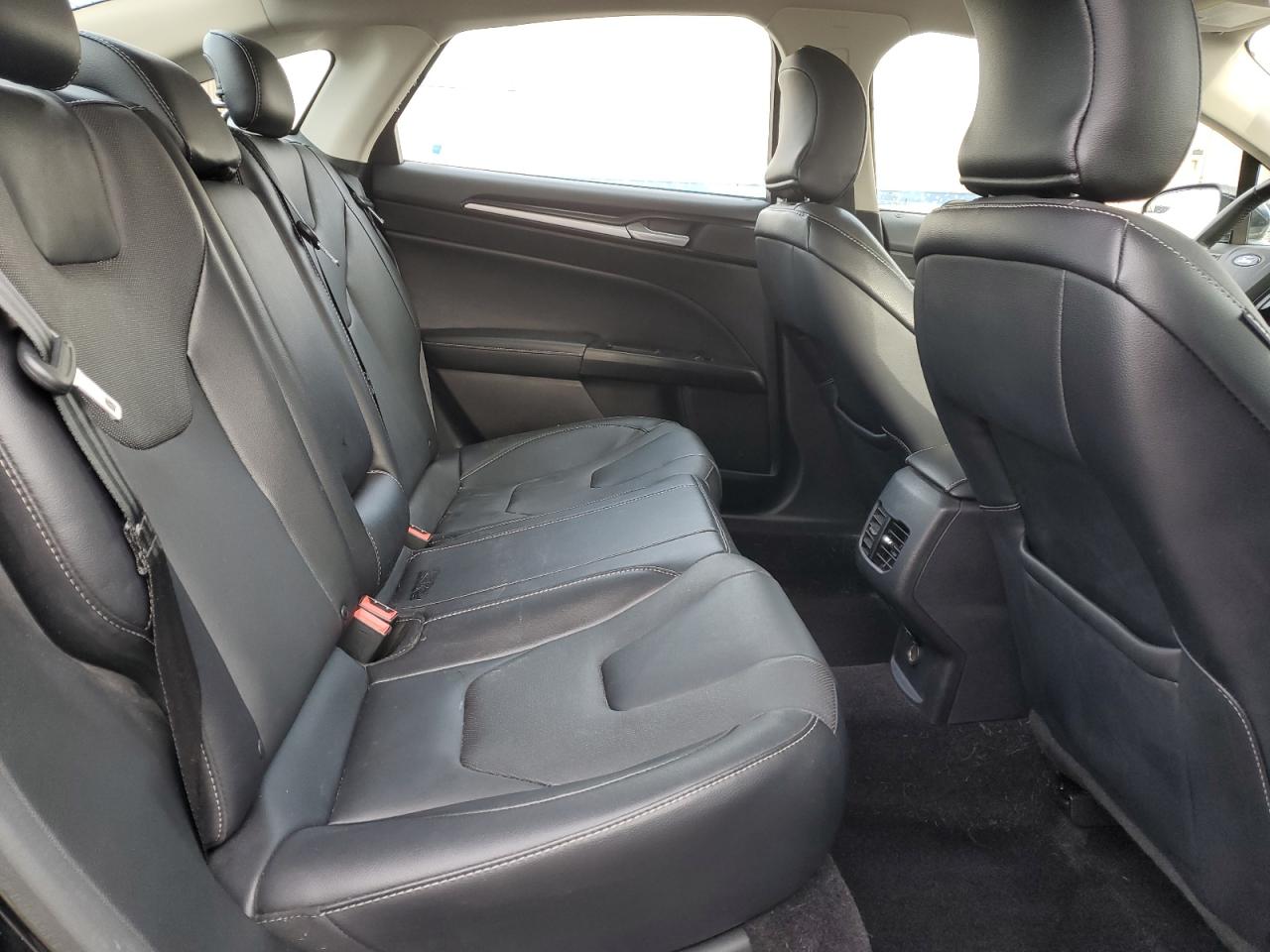 FORD FUSION TITANIUM