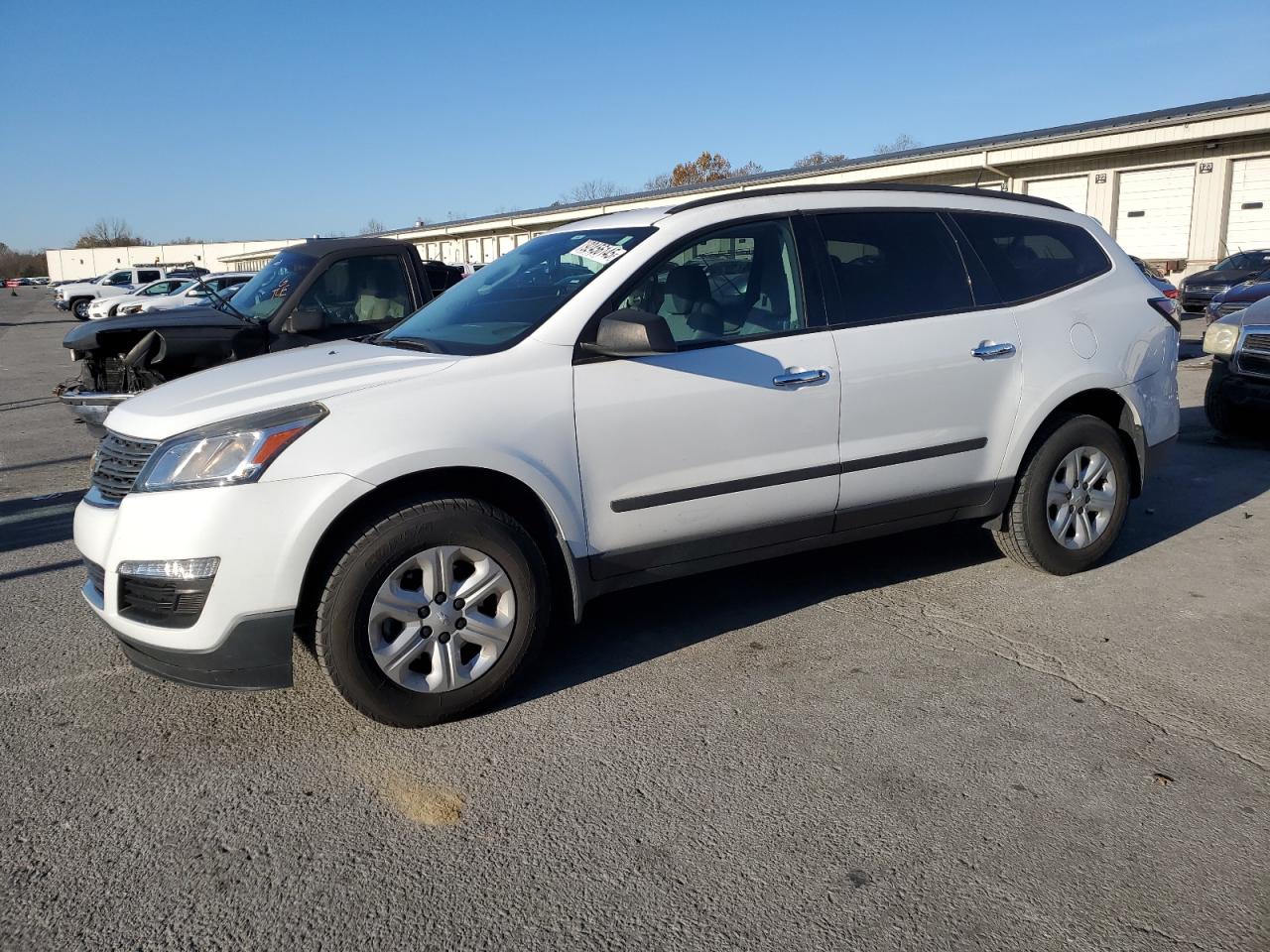 CHEVROLET TRAVERSE LS