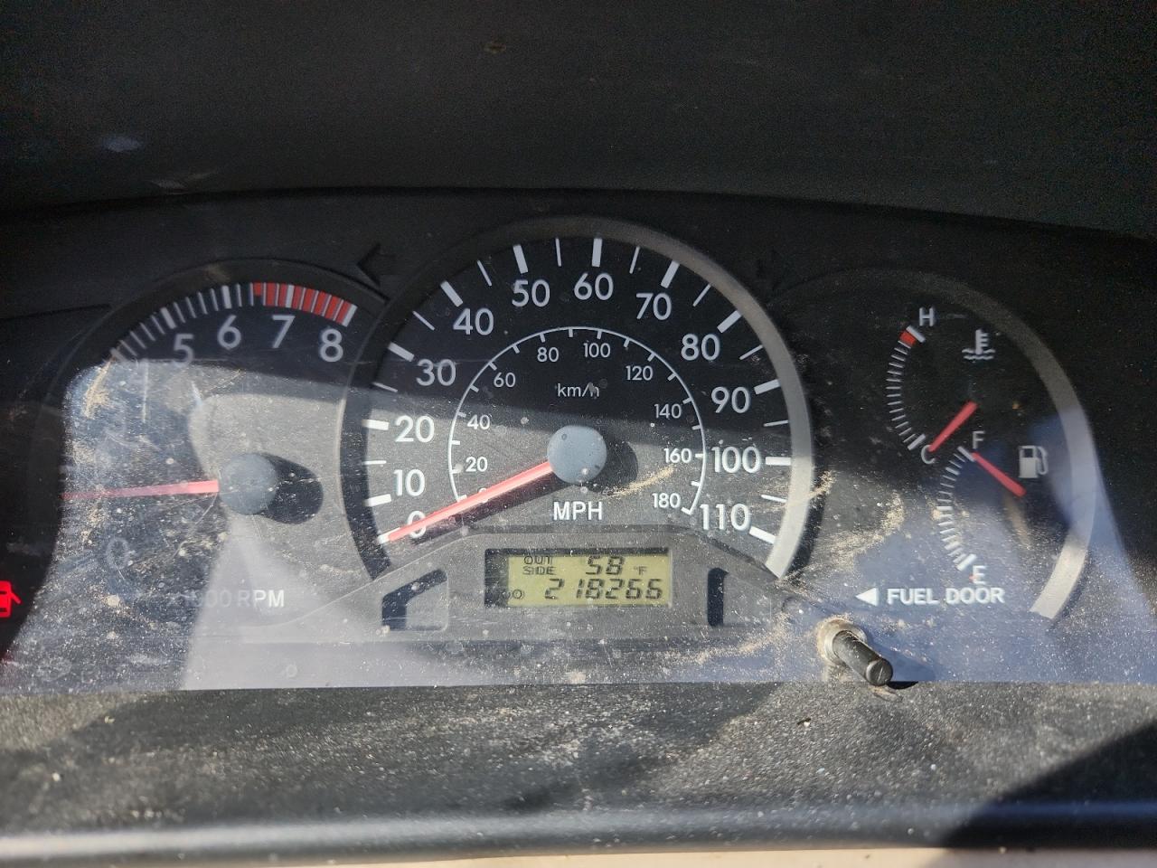 Lot #3301785336 2004 TOYOTA COROLLA CE