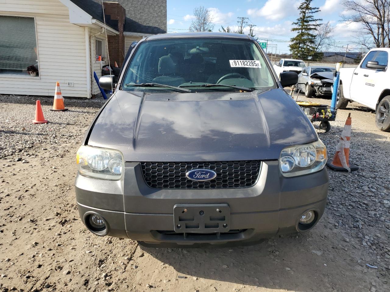 Lot #3297934770 2005 FORD ESCAPE XLT