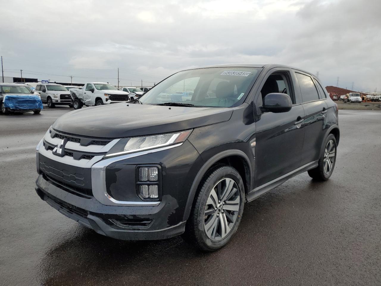 MITSUBISHI OUTLANDER ES