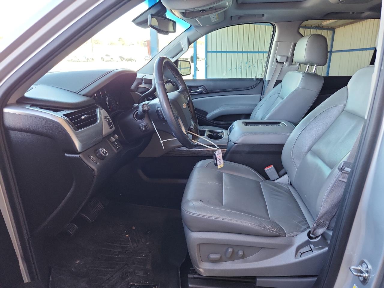 CHEVROLET SUBURBAN C1500 LT