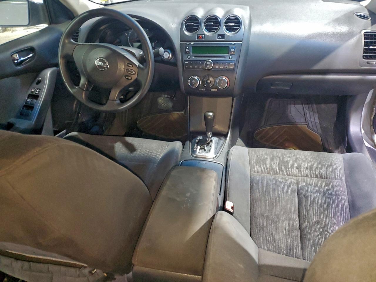 NISSAN ALTIMA BASE