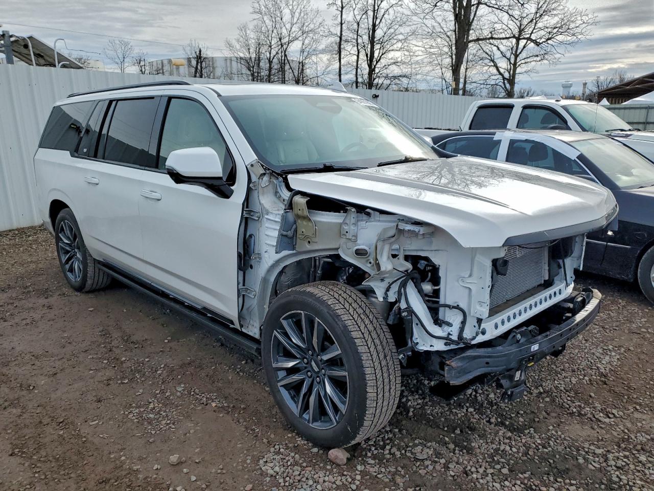 CADILLAC ESCALADE ESV SPORT