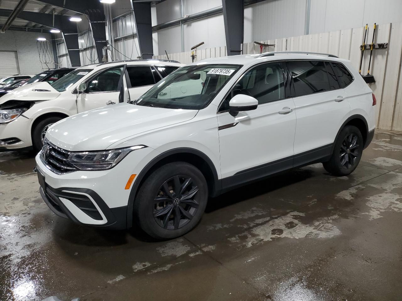 VOLKSWAGEN TIGUAN SE