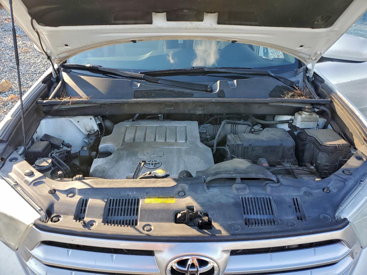 TOYOTA HIGHLANDER BASE