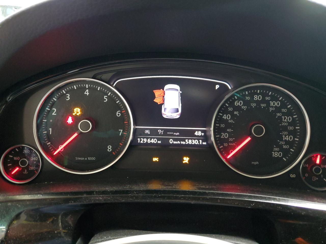 VOLKSWAGEN TOUAREG SPORT