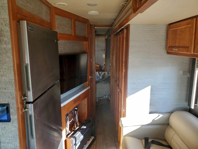 2019 FORD F53 #3297343781