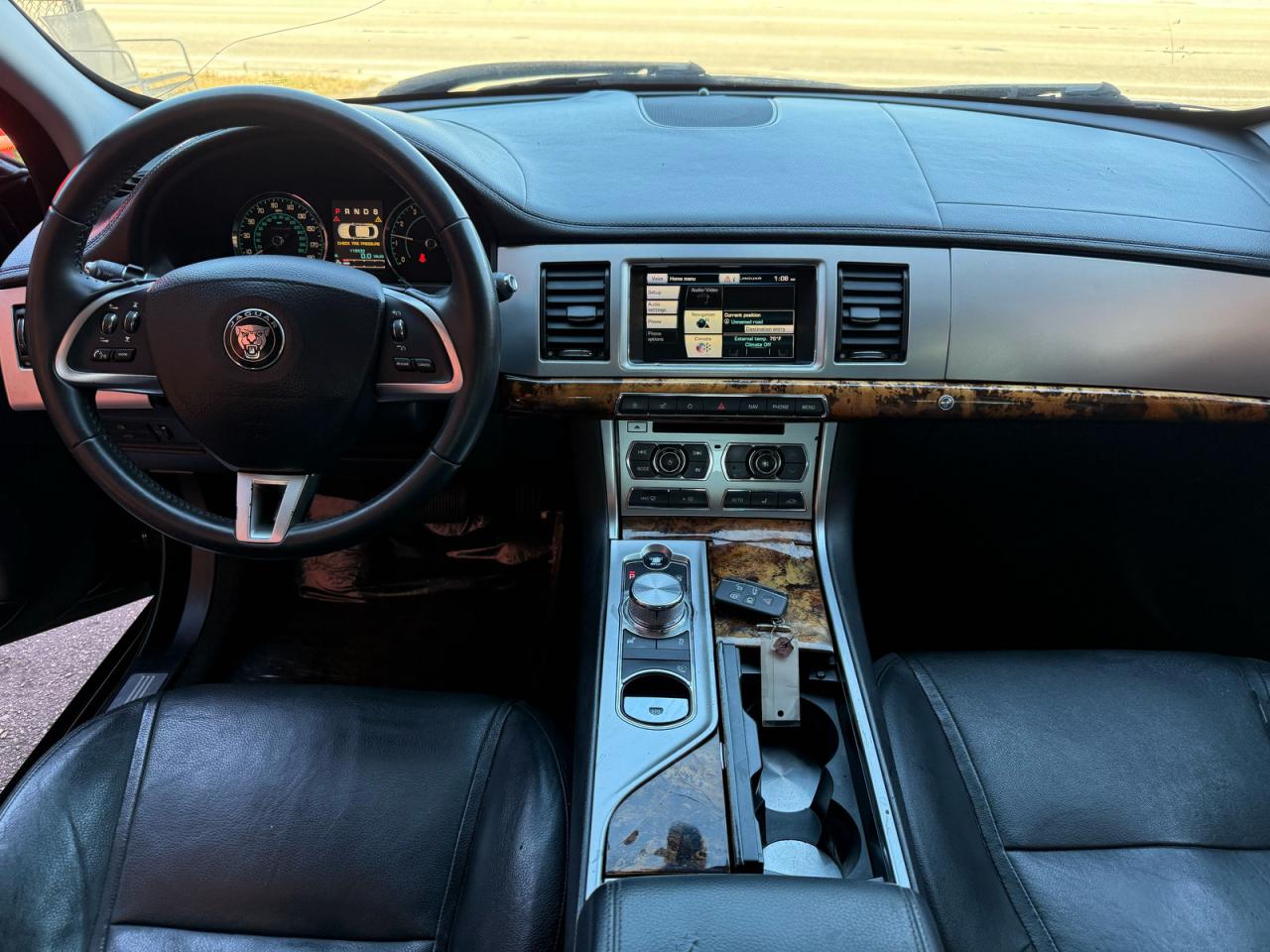 JAGUAR XF 2.0T PREMIUM