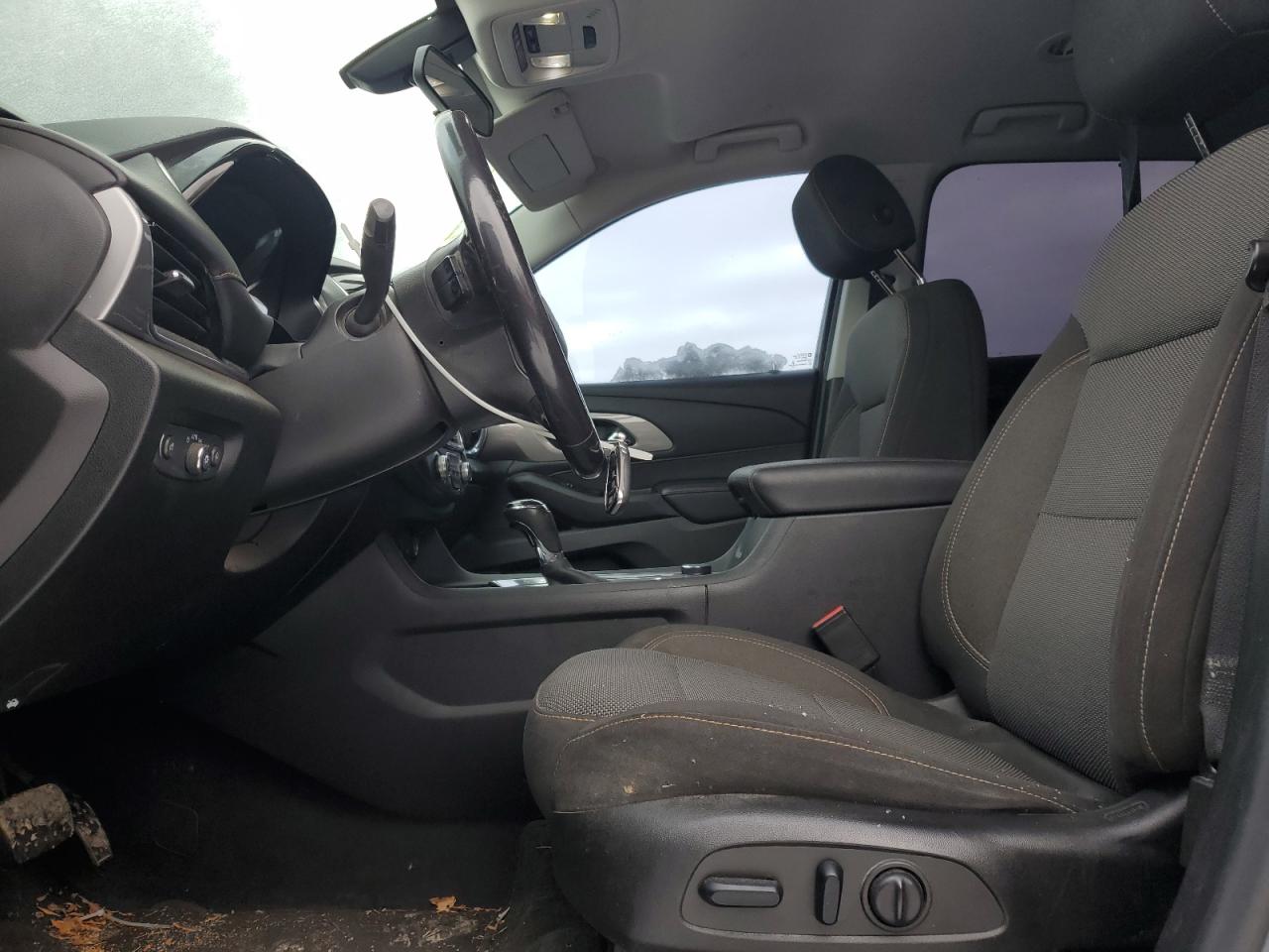 CHEVROLET TRAVERSE LT