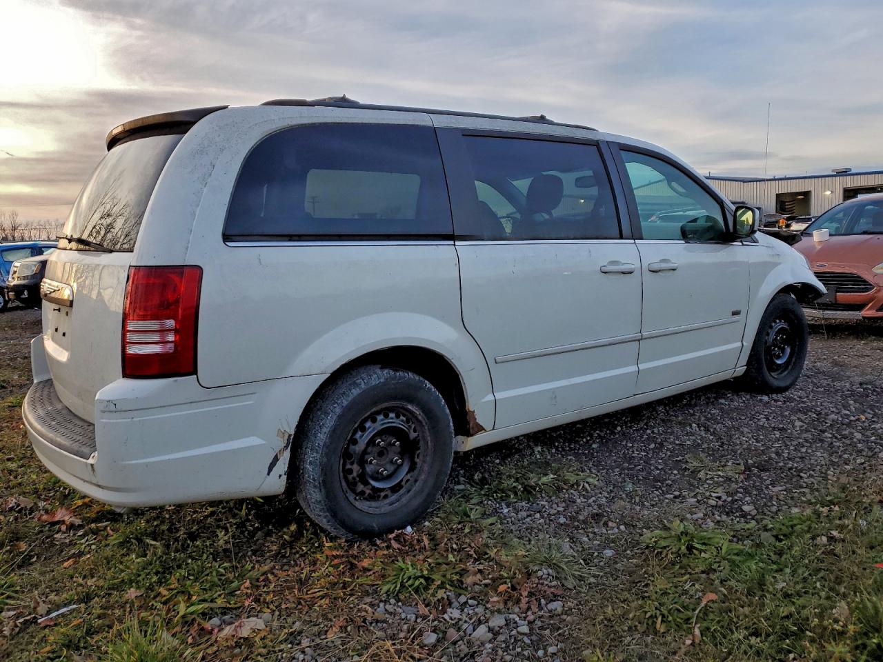 Lot #3304516571 2008 CHRYSLER TOWN & COU