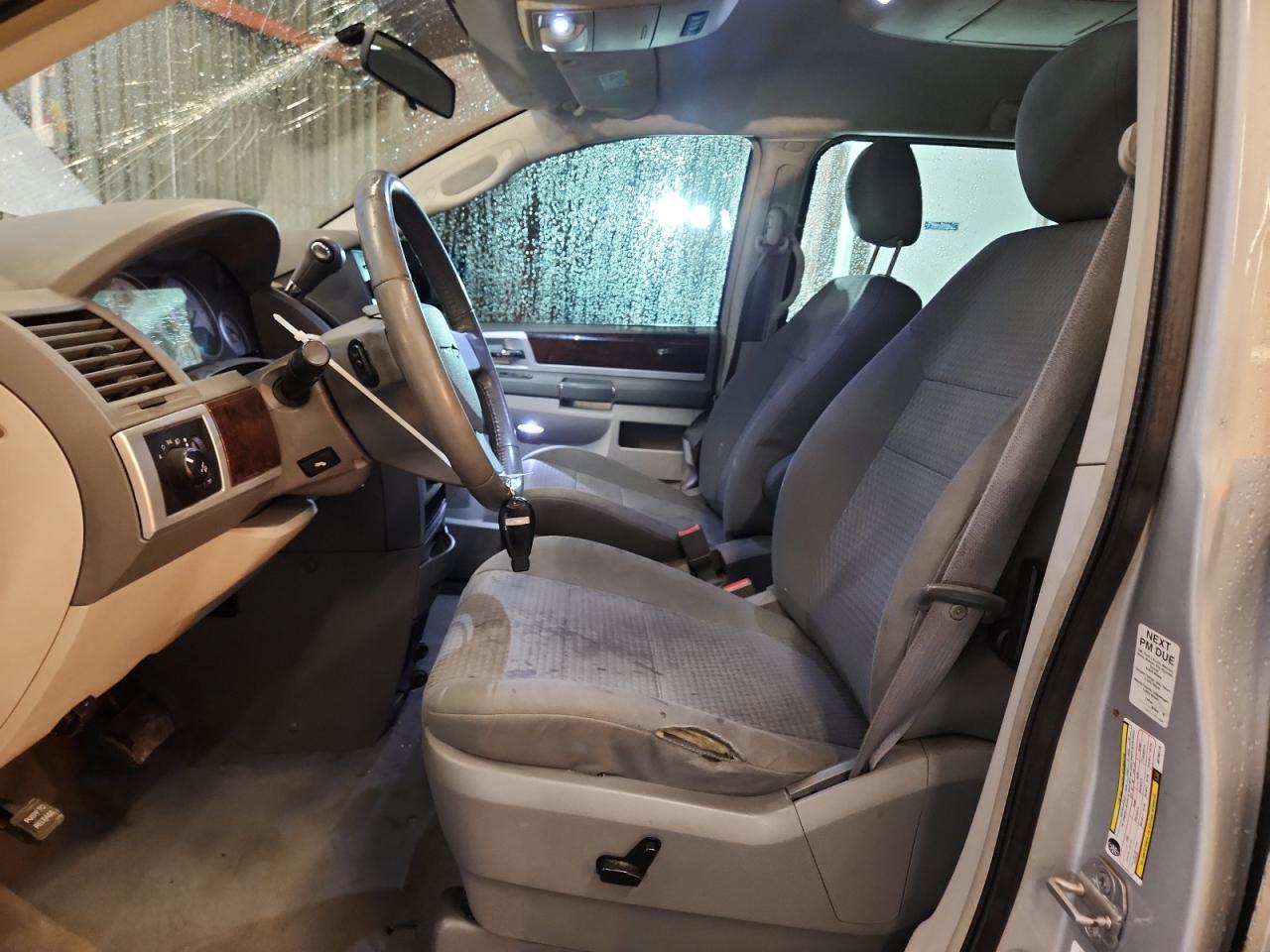 CHRYSLER TOWN & COUNTRY TOURING