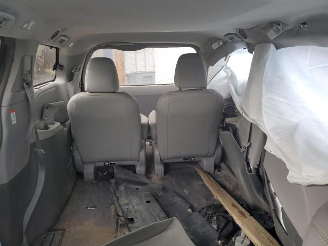 2017 TOYOTA SIENNA XLE #3293844593