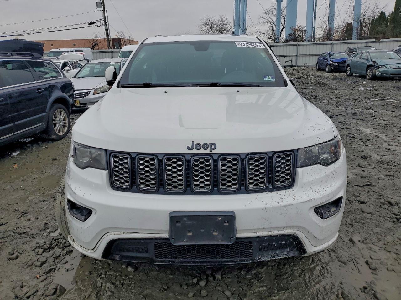 JEEP GRAND CHEROKEE LAREDO