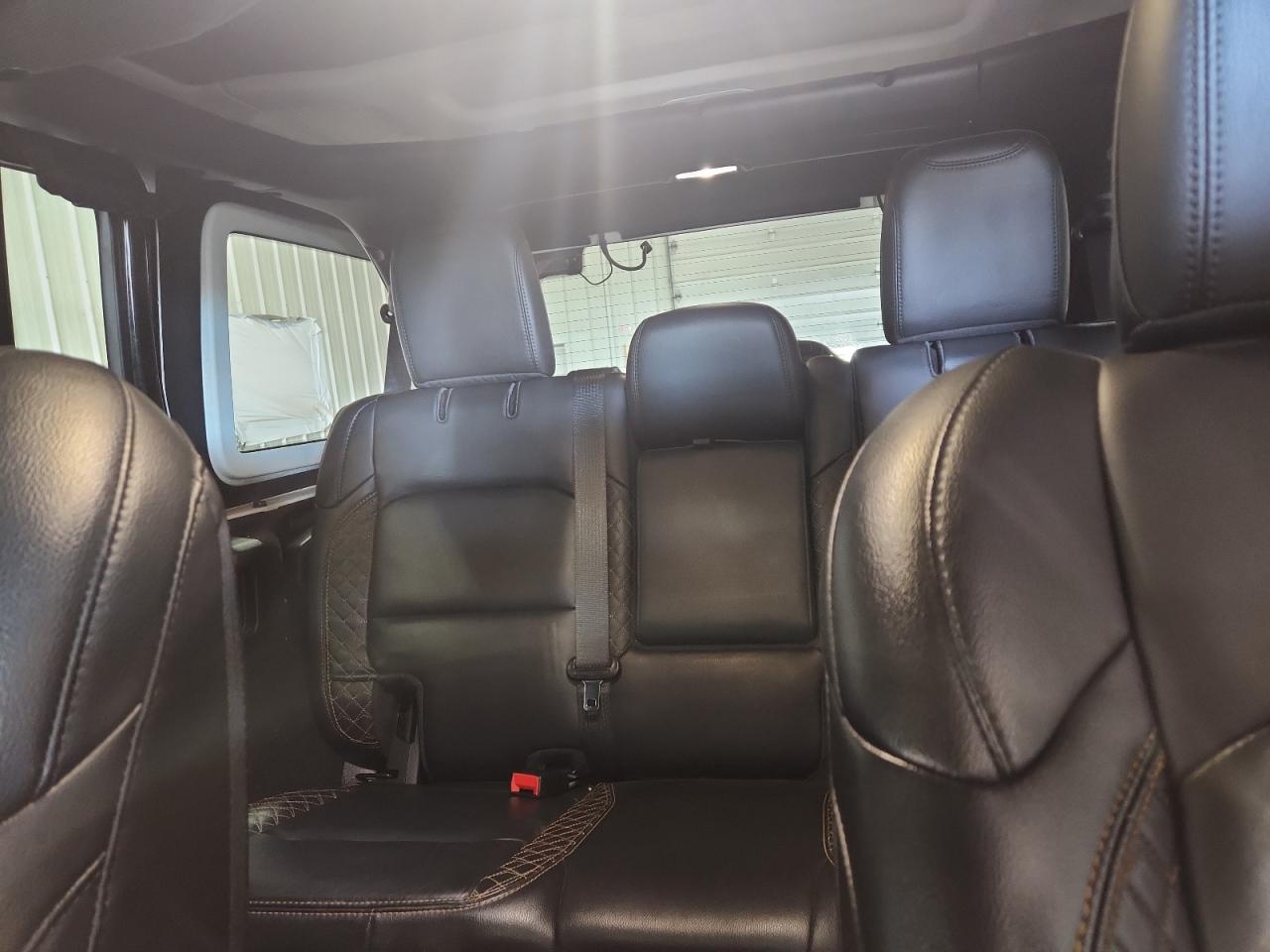 JEEP WRANGLER SAHARA