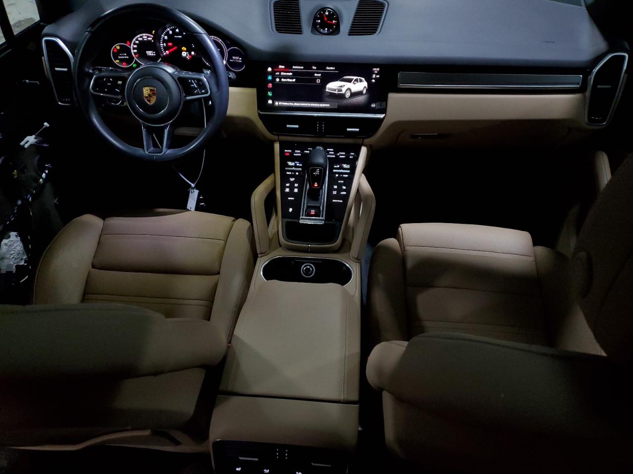 PORSCHE CAYENNE BASE