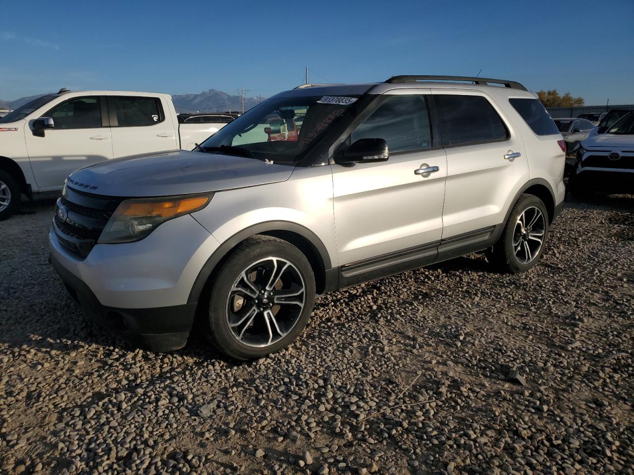 FORD EXPLORER SPORT