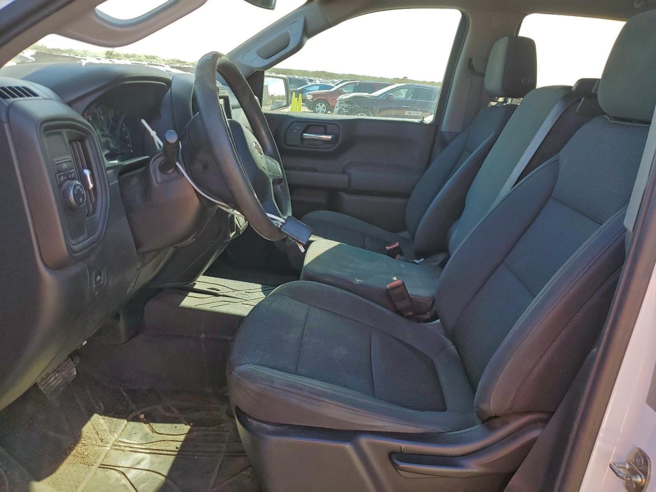 CHEVROLET SILVERADO C1500 CUSTOM