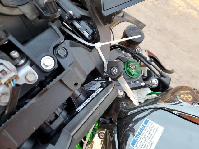 2025 KAWASAKI ZX1002 #3302983630