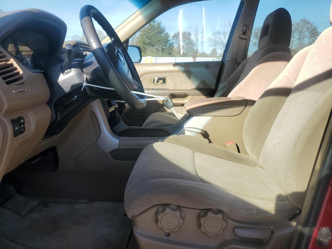 Lot #3291416152 2004 HONDA PILOT LX