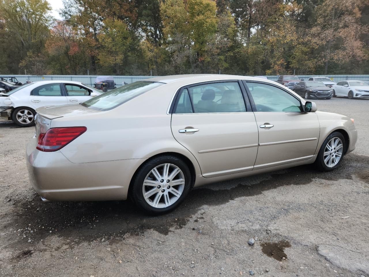 Lot #3301793350 2008 TOYOTA AVALON XL