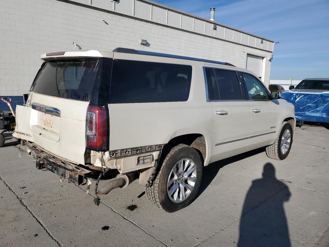 GMC YUKON DENALI