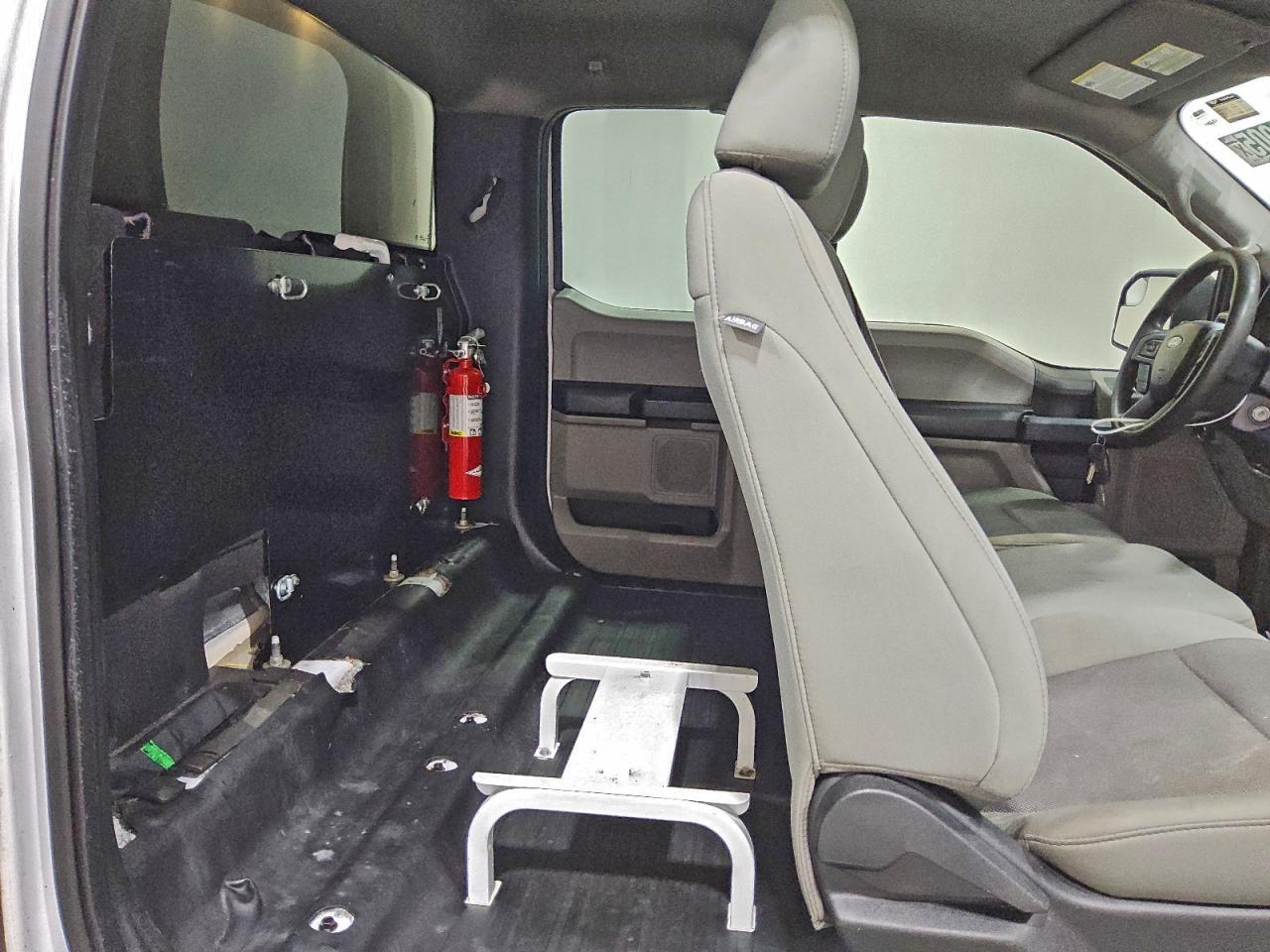 FORD F-150 SUPER CAB