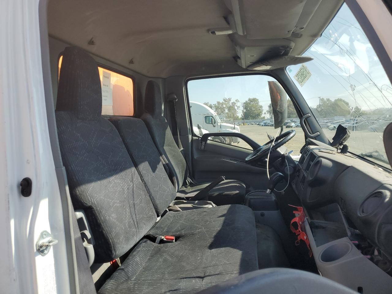 Lot #3293268464 2018 HINO 195