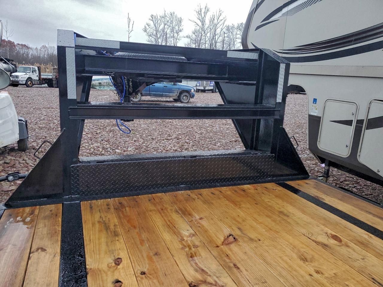 Lot #3305302384 2026 LOADTRAIL UNKNOWN