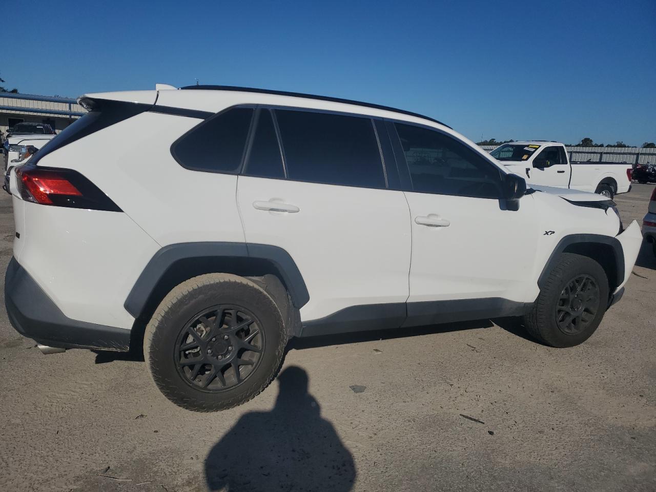 TOYOTA RAV4 LE