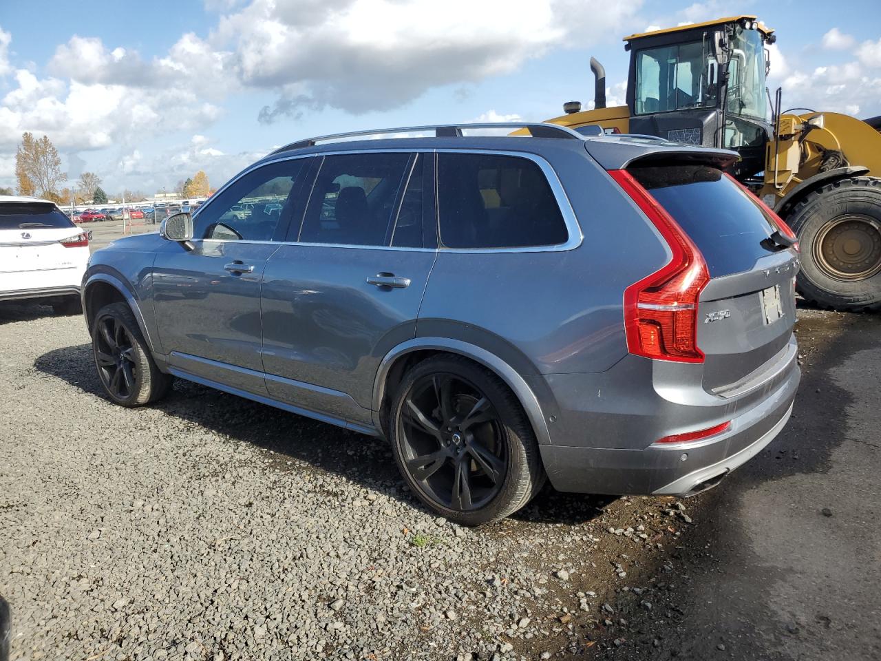 VOLVO XC90 T6 MOMENTUM