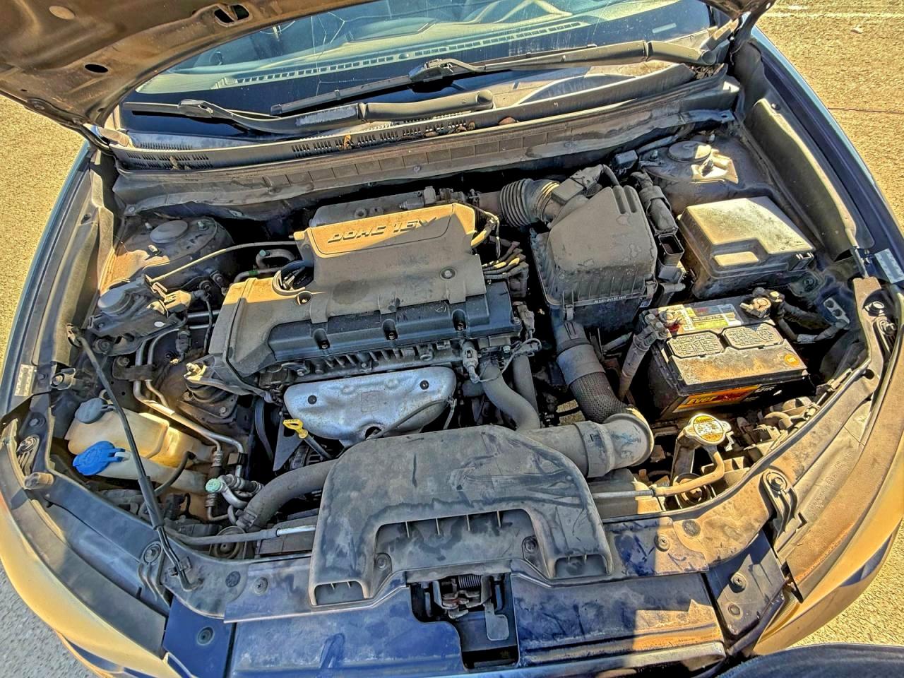 HYUNDAI ELANTRA BLUE