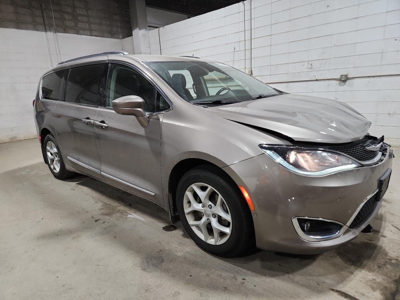 CHRYSLER PACIFICA TOURING L PLUS
