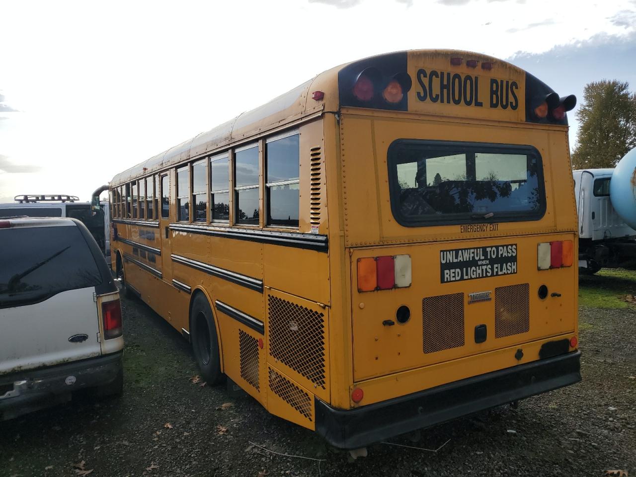 Lot #3282738283 2013 THOMAS SAF-T-LINER HDX