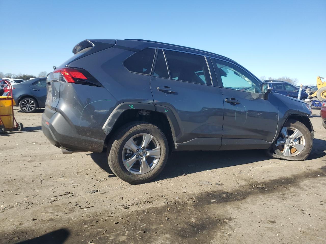 TOYOTA RAV4 XLE