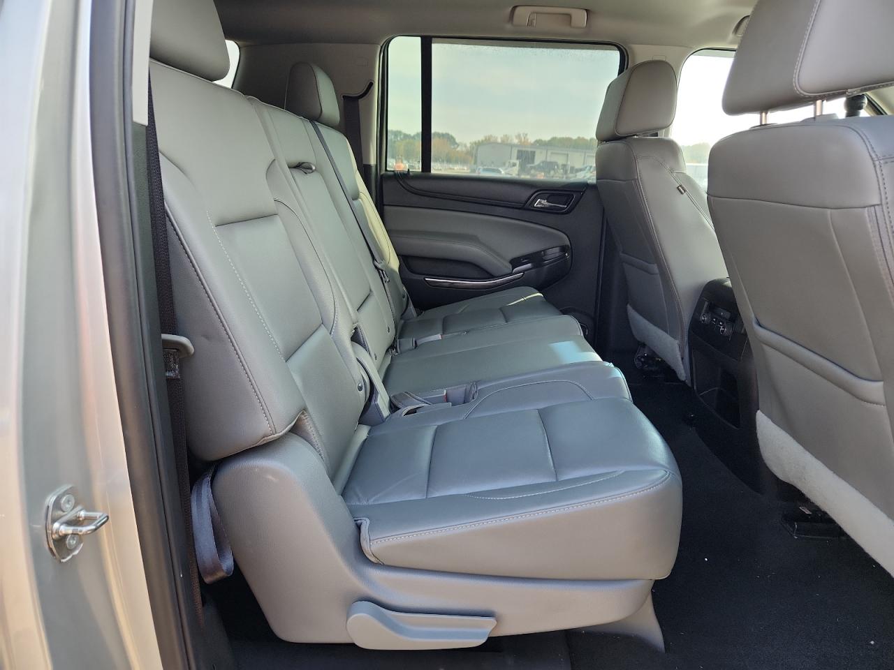 CHEVROLET SUBURBAN K1500 LT