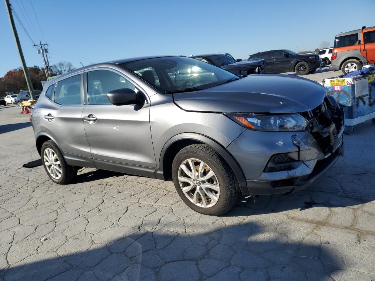 NISSAN ROGUE SPORT S